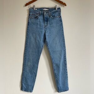 Levi’s Wedgie Straight Leg Jeans